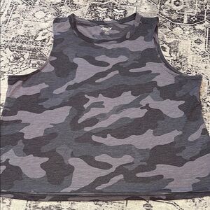 Old Navy Charcoal and Light Gray Camo Tank Top Medium